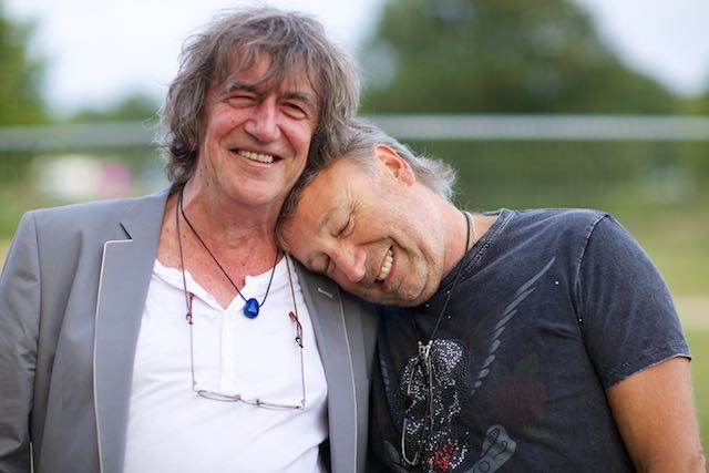 Howard Marks & Peter Hook - backstage The Big Chill