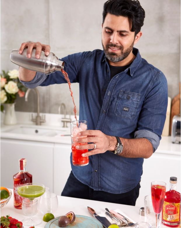 TV mixologist recreates world-class cocktail recipes that you can make at home