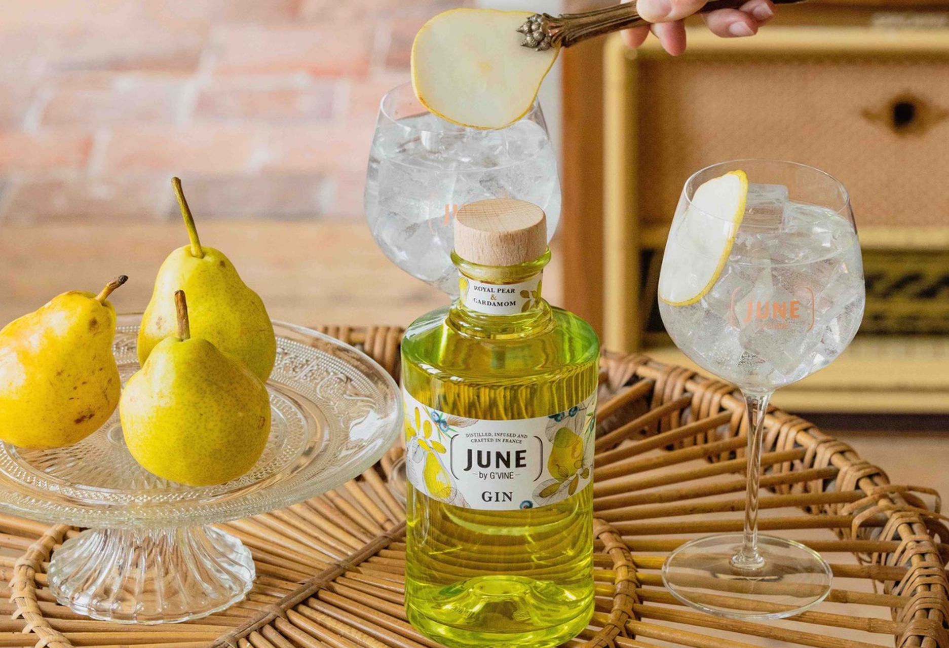 June Royal Pear & Cardamom ultra-premium gin